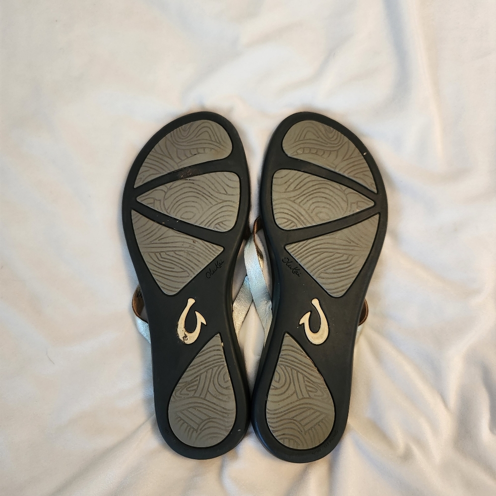 Olukai womens size 11 Ho'opio leather arch support metallic strap sandals - Picture 6 of 9
